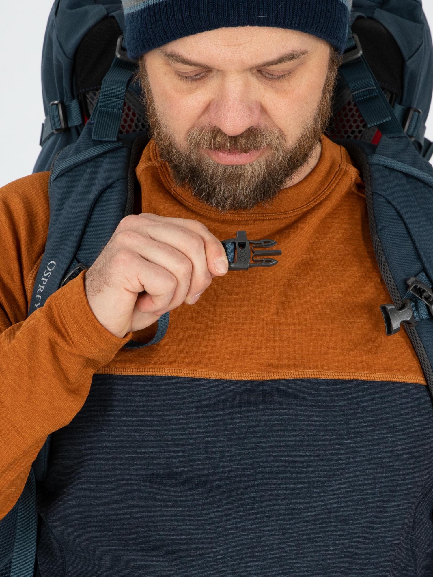 Osprey Farpoint Trek 55 Black 02