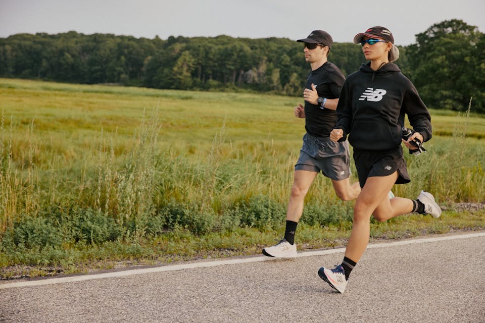 New Balance Women's Fresh Foam 680 V9 Black 05