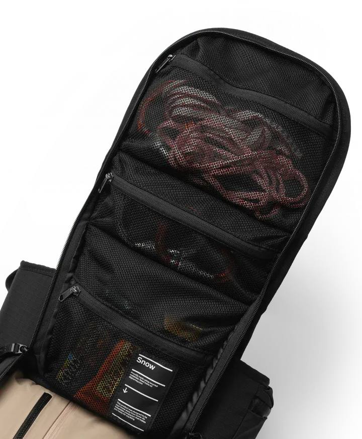 DB Snow Pro 32L Backpack Black 08