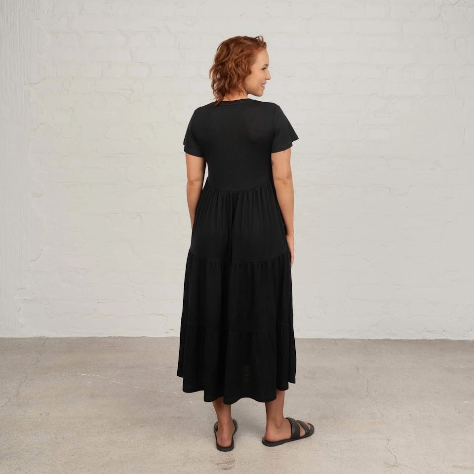 North Outdoor Women's All Day 150 Merino Lily Dress Musta 03