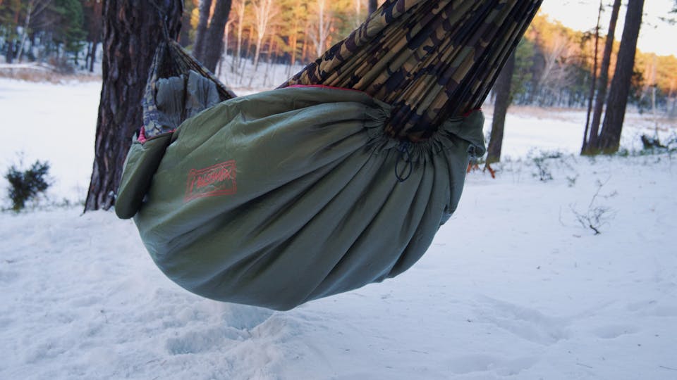 Bushmen Easy Underquilt 2,2m Green / Red 01