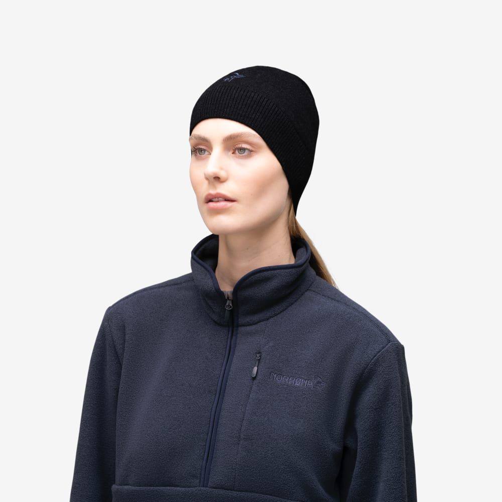 Norrøna 29 Light Merino Beanie Caviar 03