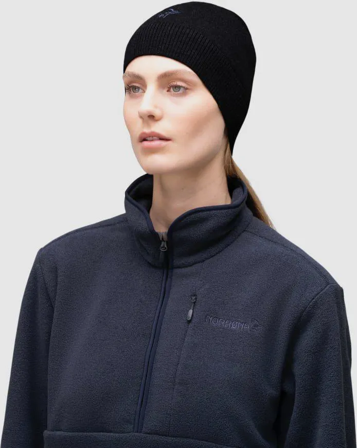 Norrøna 29 Light Merino Beanie Caviar 03