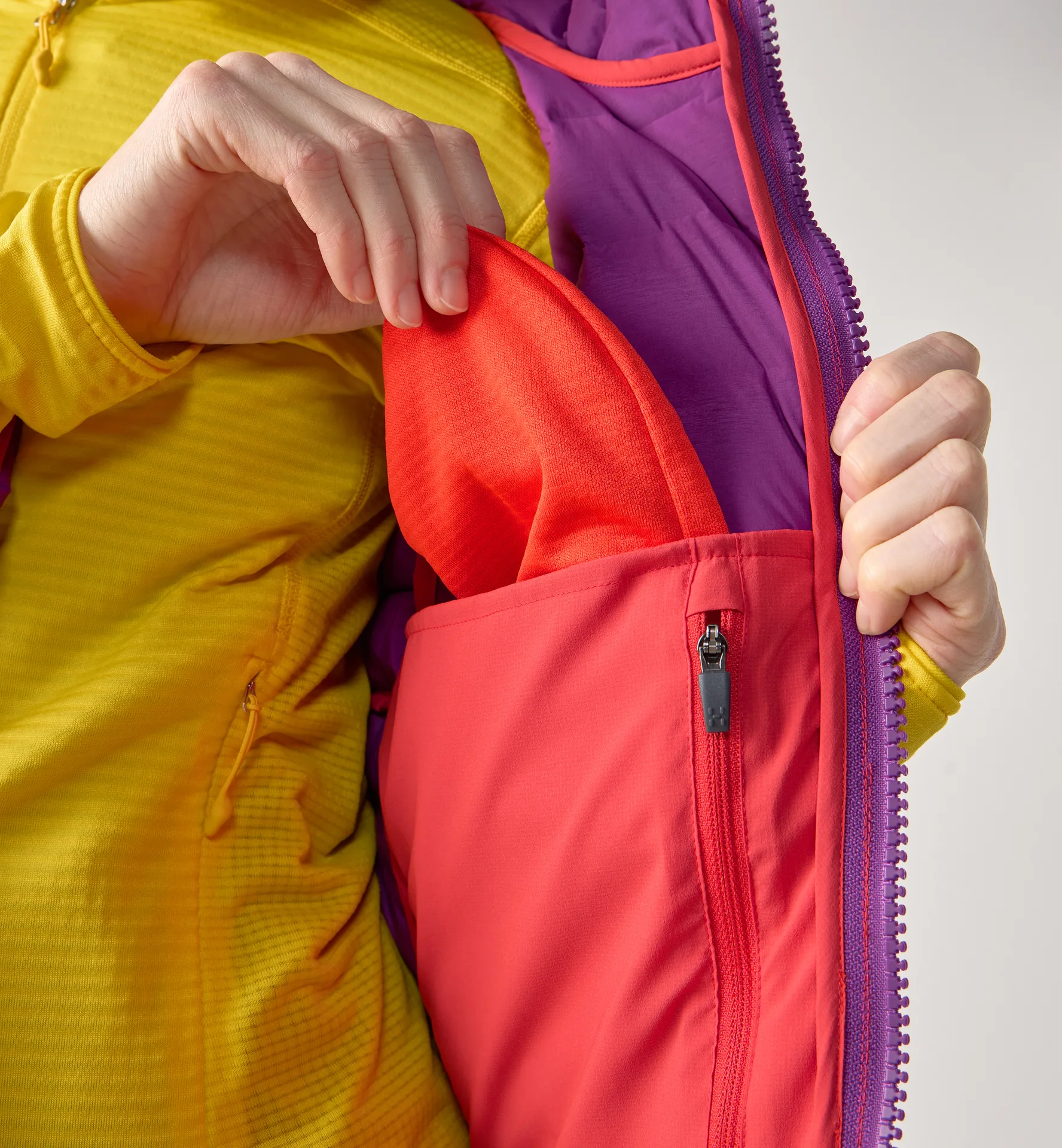 Haglöfs Women's Spitz Down Hood - Naisten untuvatakki Grape Purple 08