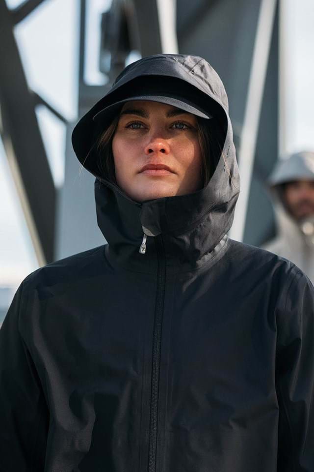 Houdini Women's One Parka II Black 03