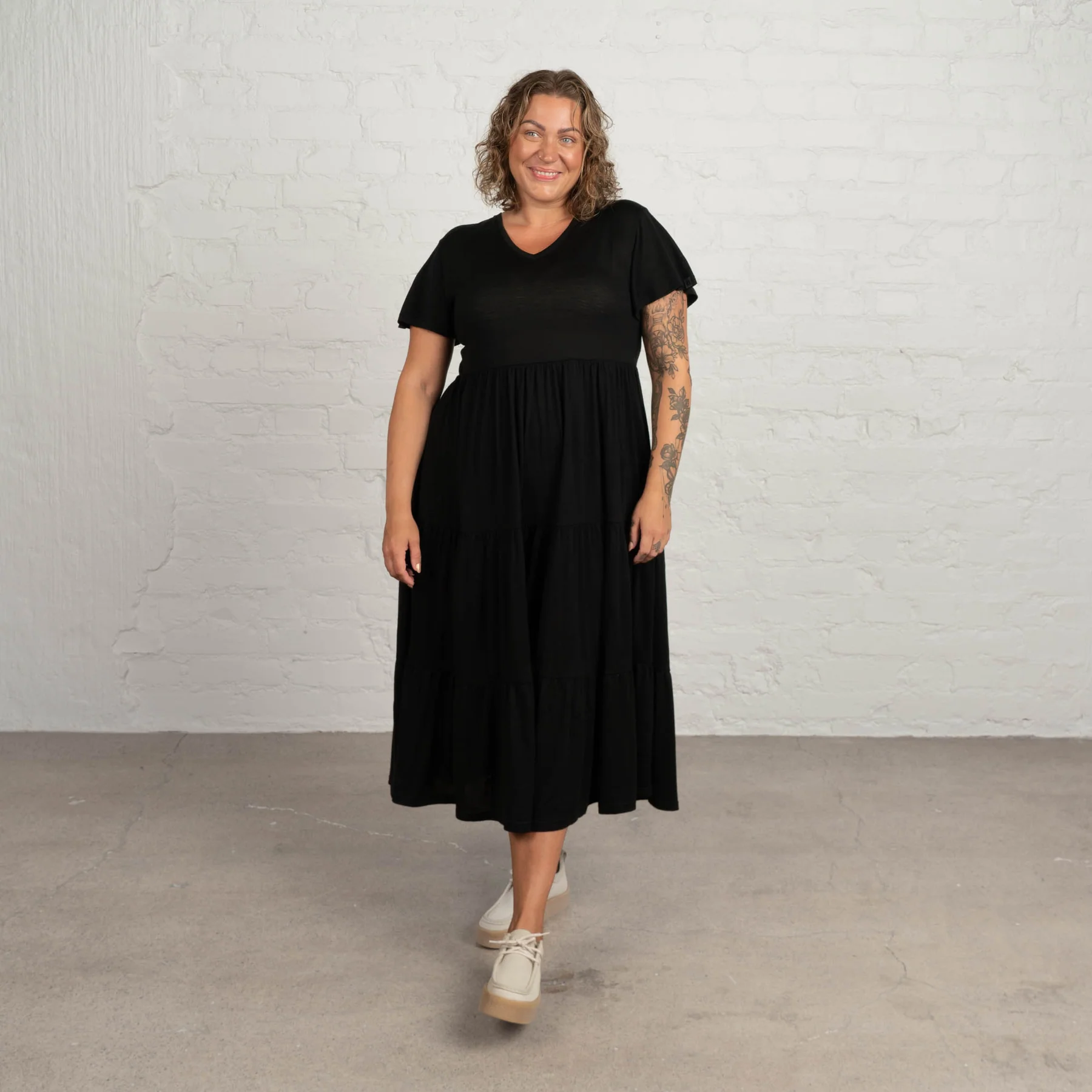 North Outdoor Women's All Day 150 Merino Lily Dress Musta 02