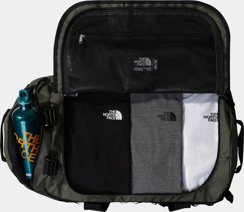 The North Face Base Camp Duffel M ja Travel Canister S Punainen 29