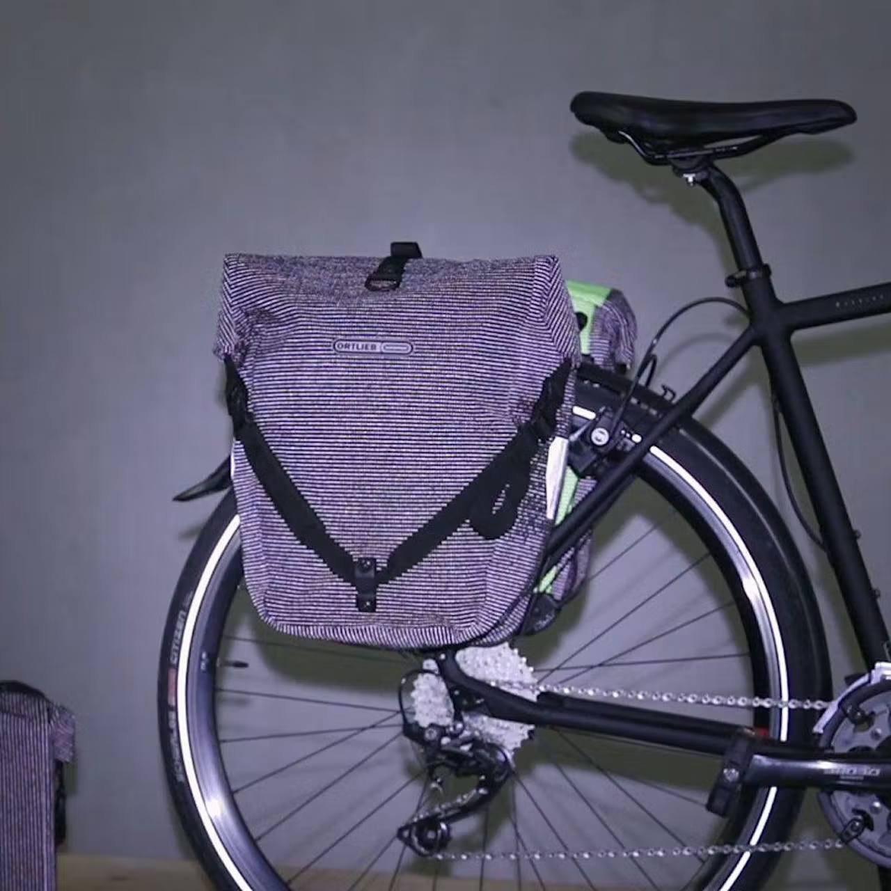 Ortlieb Back-Roller Hi-Vis QL 3.1 Black 07