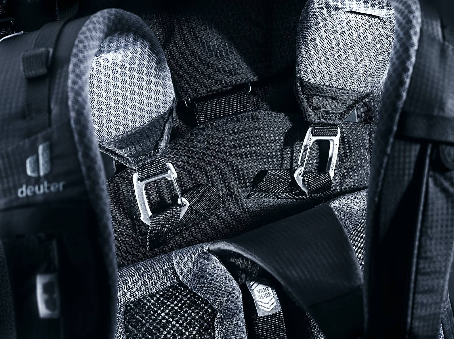 Deuter Aircontact Pro 75+10 Black 06