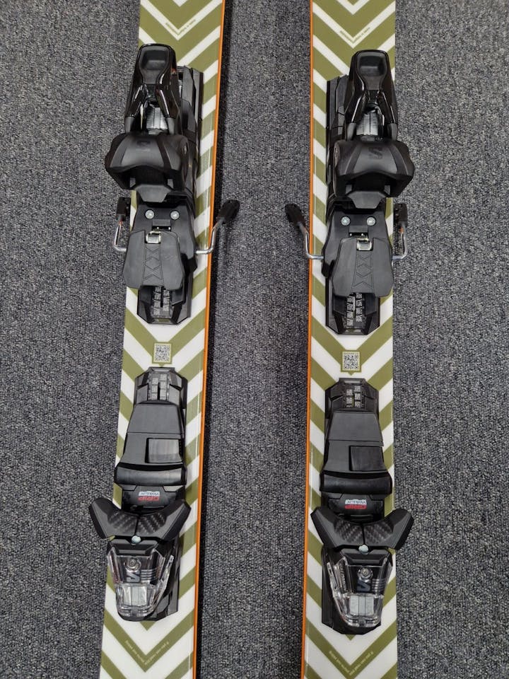 Black Crows Sato + E M12 25/26 02