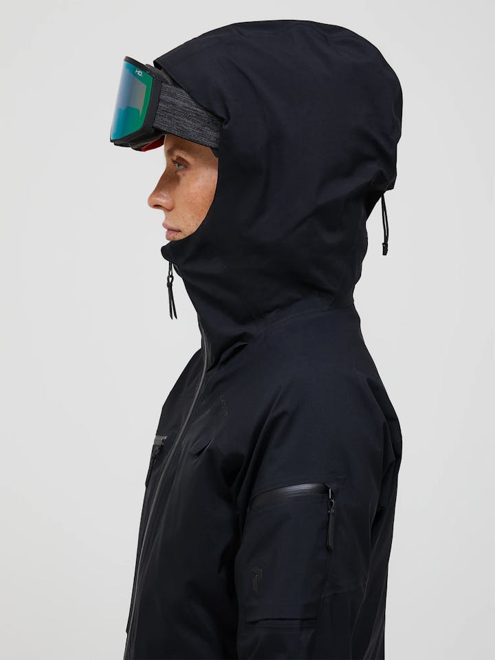 Peak Performance Women's Alpine GTX C-Knit 3L Shell Jacket Musta 08