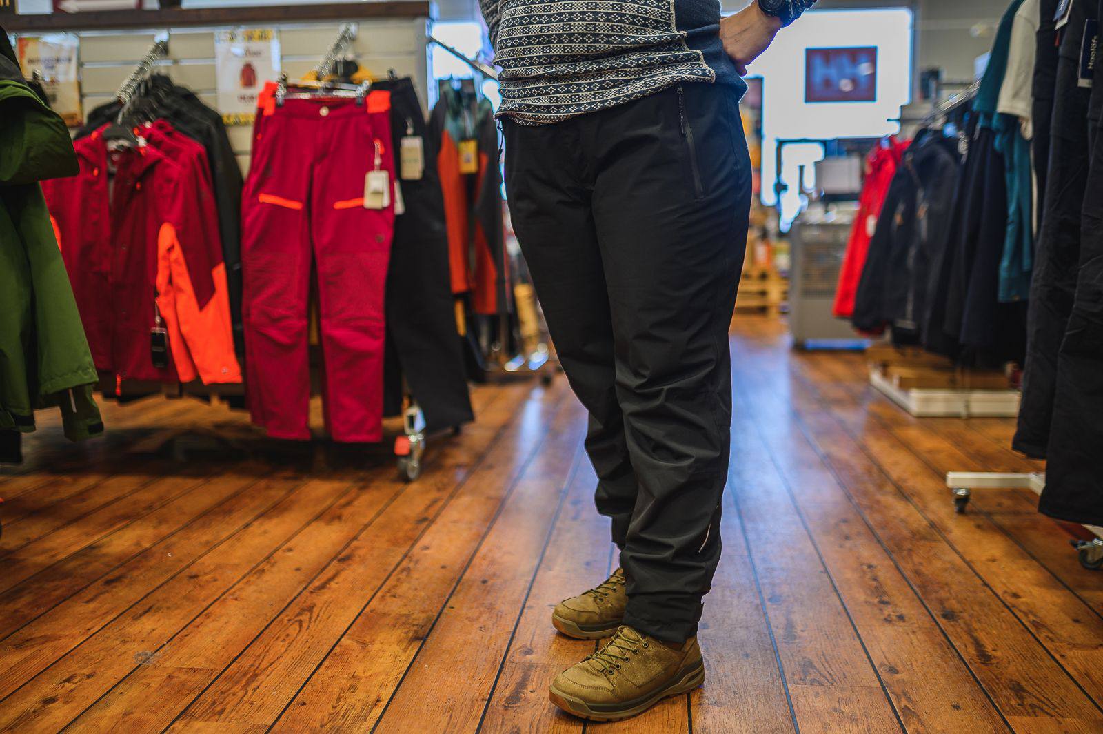 Sasta Aura+ W GTX Pants Musta 03