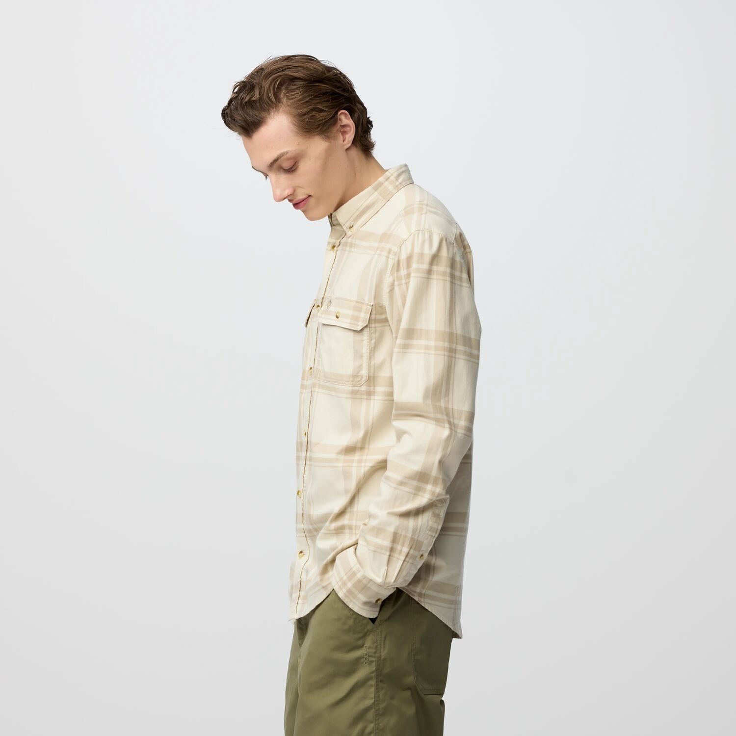 Fjällräven Men's Övik Lite Flannel Laurel Green / Chalk White 03