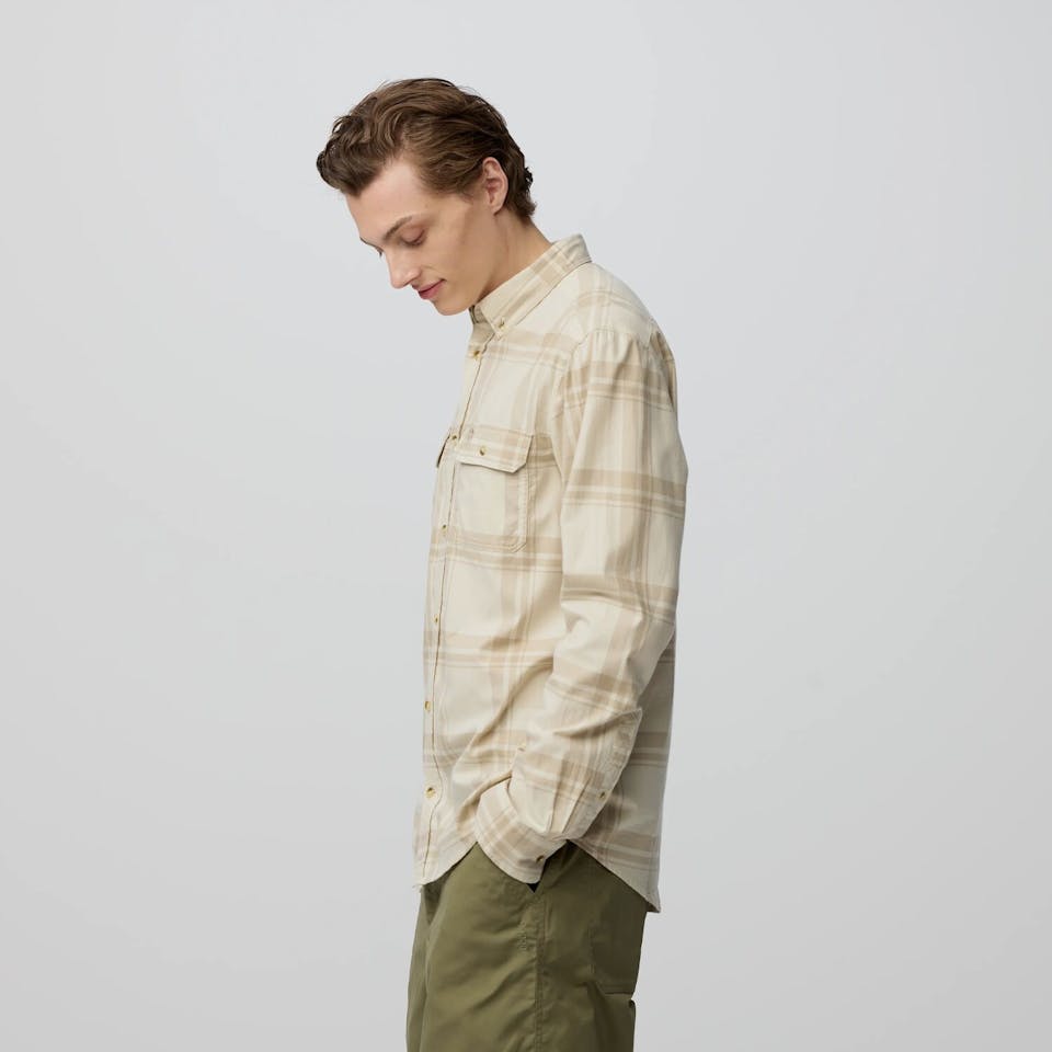Fjällräven Men's Övik Lite Flannel Laurel Green / Chalk White 03