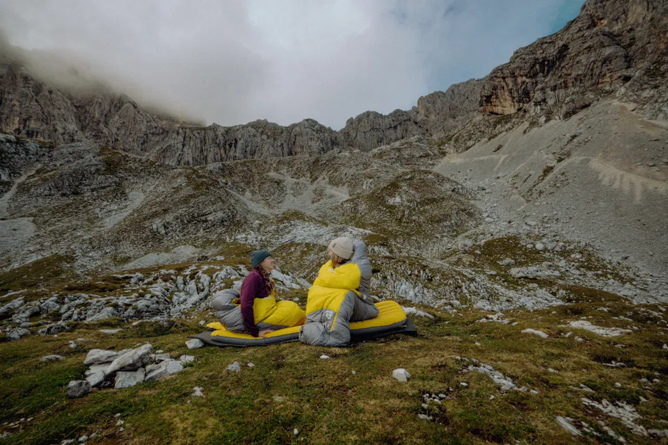 Rab Neutrino -6 Wide Graphite 06