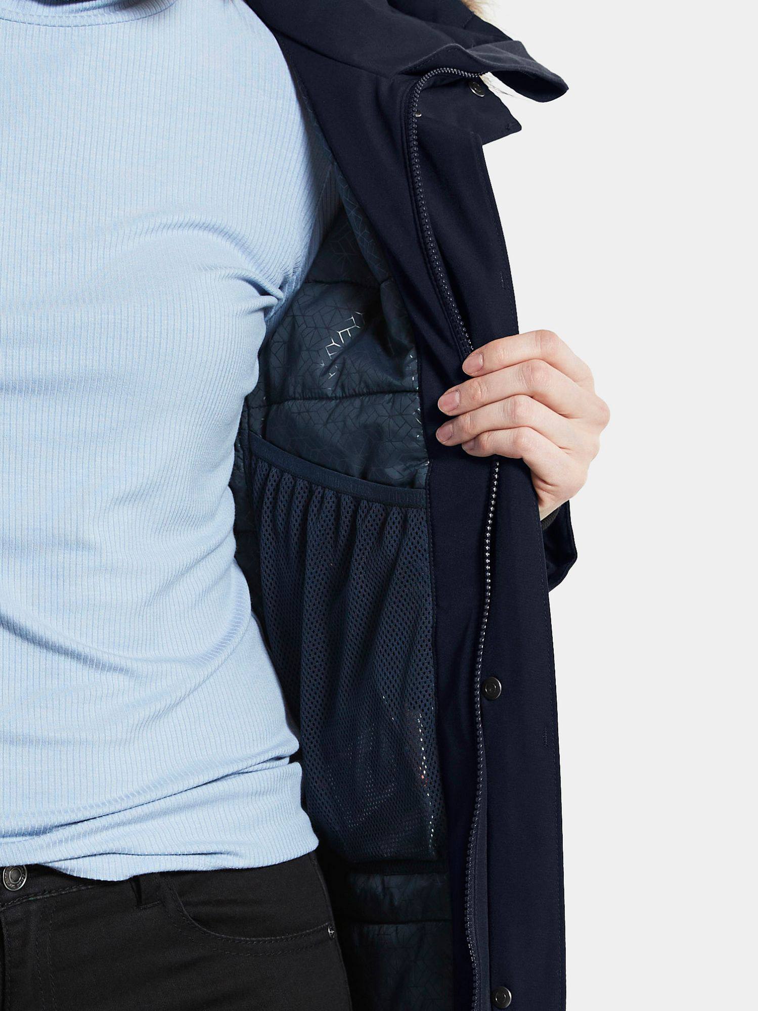 Didriksons Women's Erika Parka 3 ja Women's Renegade Evo Ice Musta 25