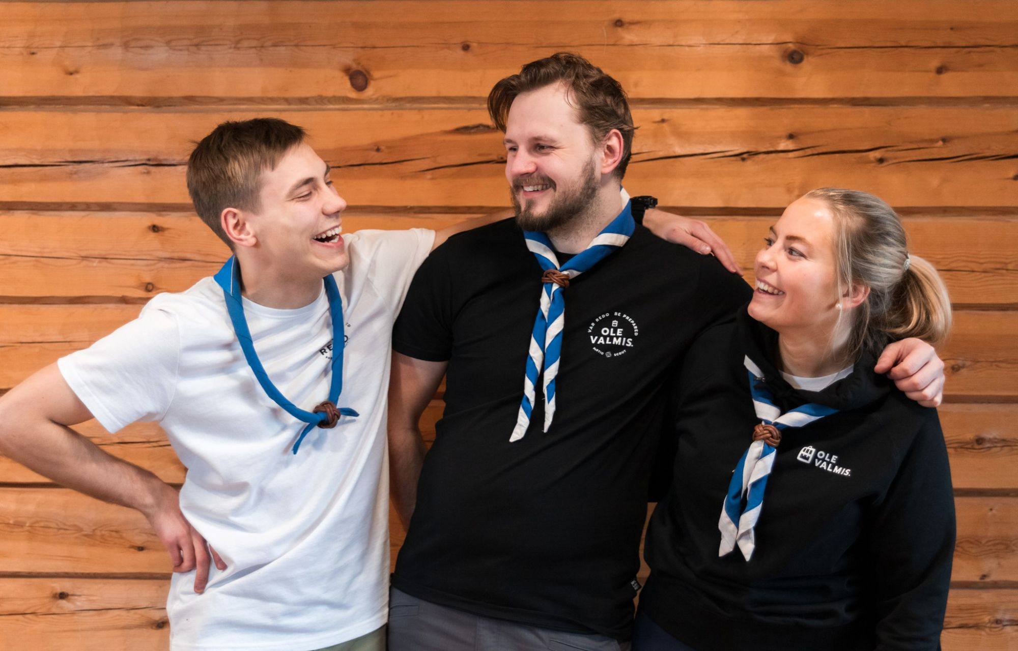 Partiotuote Unisex t-paita, Ole valmis. Musta 02