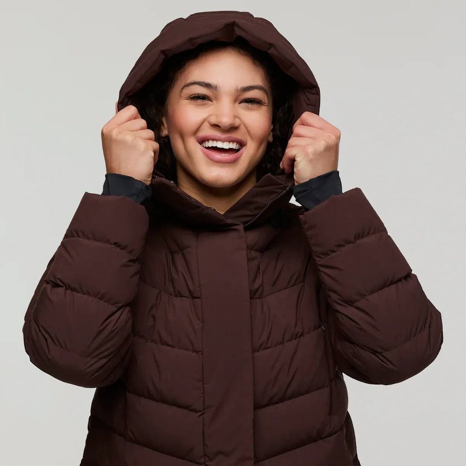 Cotopaxi Women's Alivio Down Parka Coffee 05
