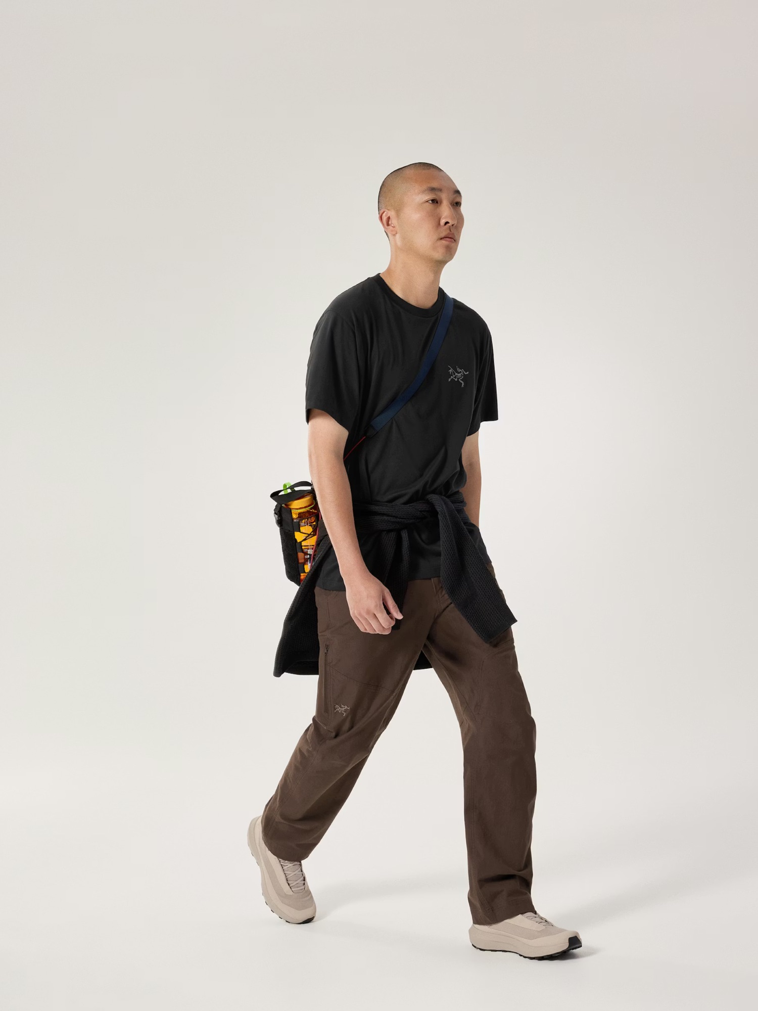 Arc'teryx Men's Kragg SL Cotton SS Musta 02