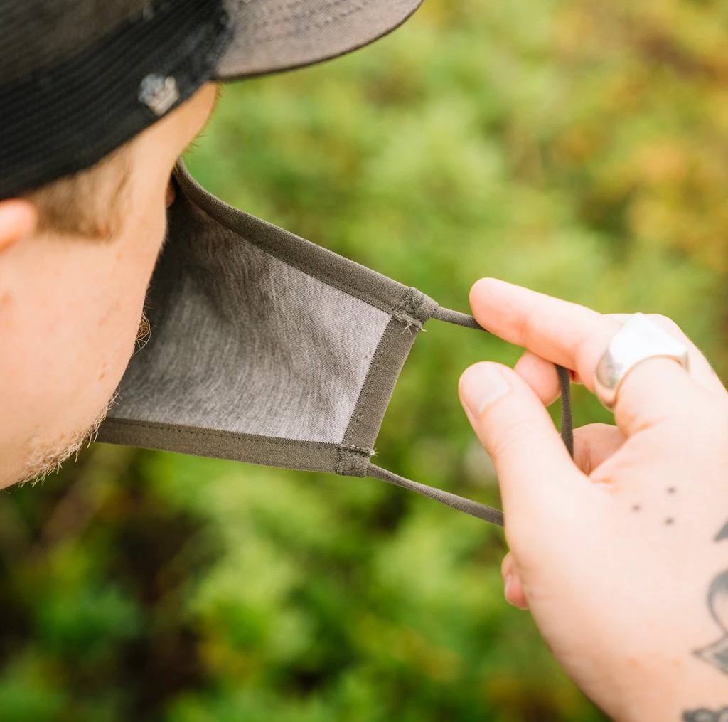 Pacsafe Face Mask Silver Ion Grey 03