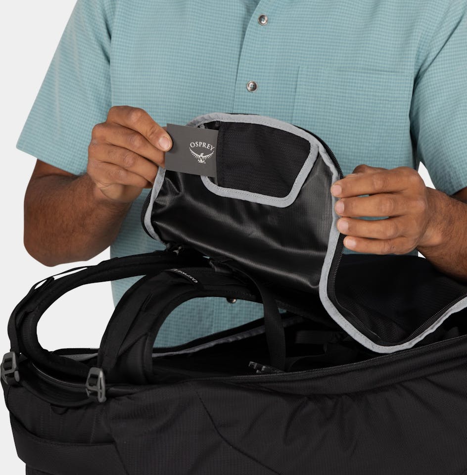 Osprey Farpoint 55 Black 03