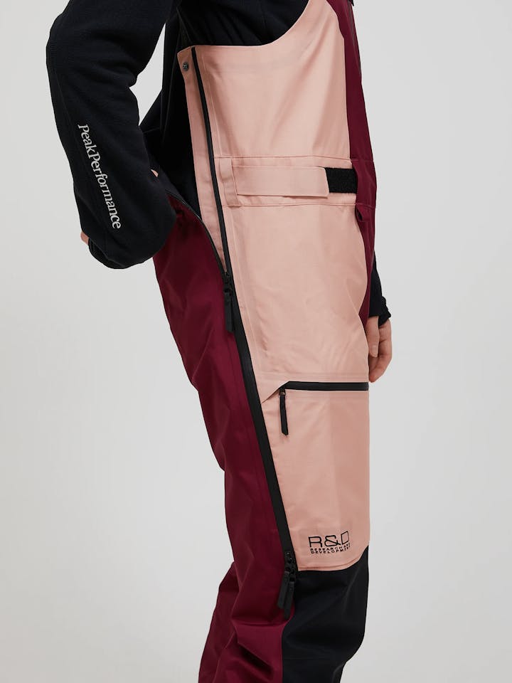 Peak Performance Women's Vertical GTX Pro 3L Shell Bib Pants Vertical Zenith / Peach Fuzz 06