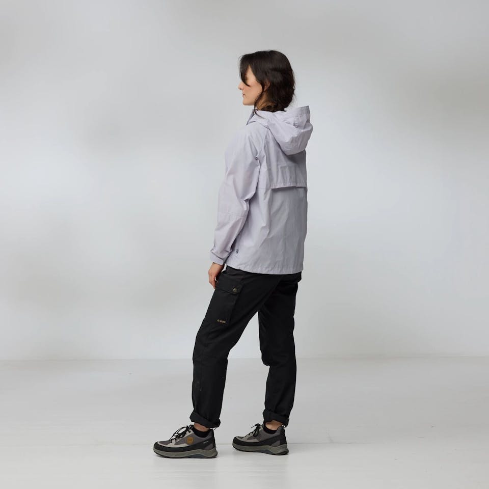 Fjällräven Women's Vardag Vindby Jacket Black 04