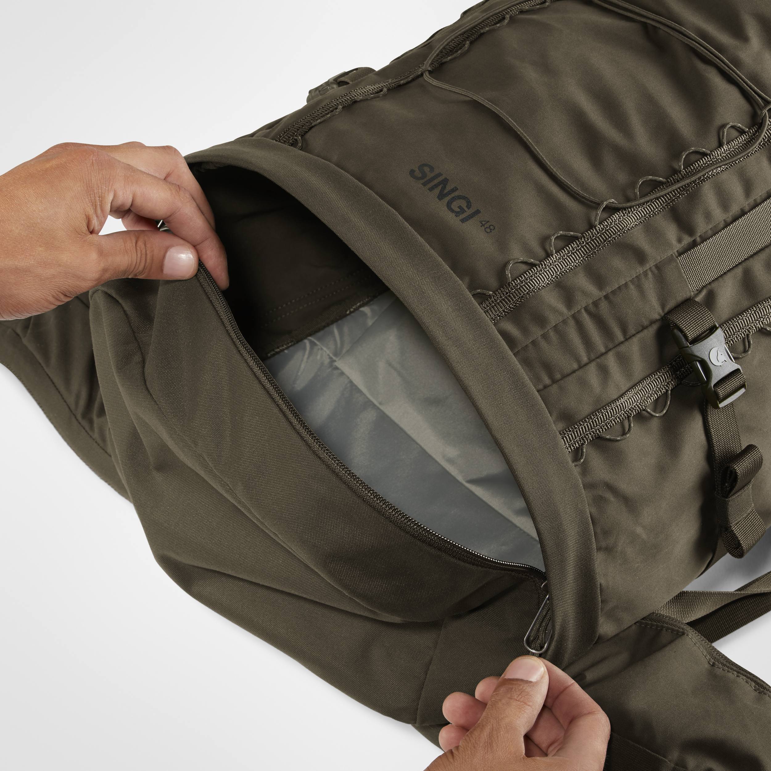 Fjällräven Singi 48 Dark olive 03