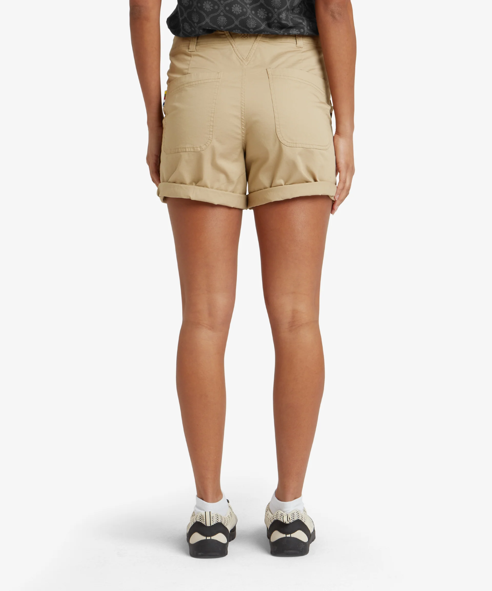 Sherpa Women's Tenjing Shorts Sand 04