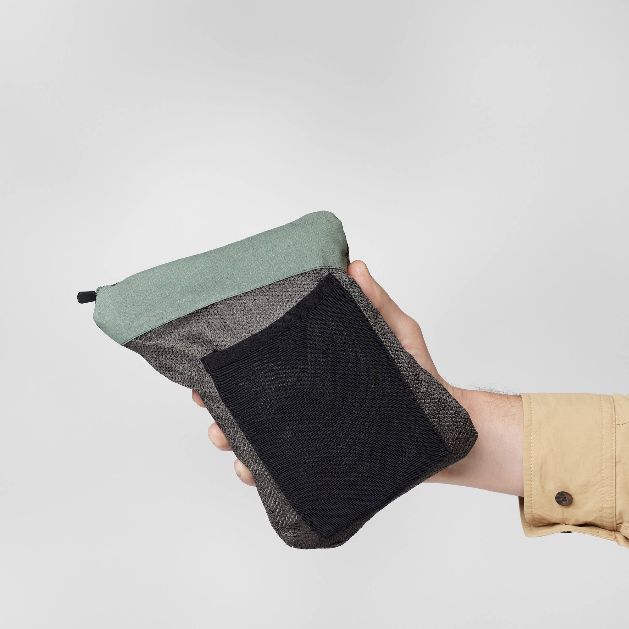 Fjällräven Men's Abisko Hike Shorts Laurel Green 09