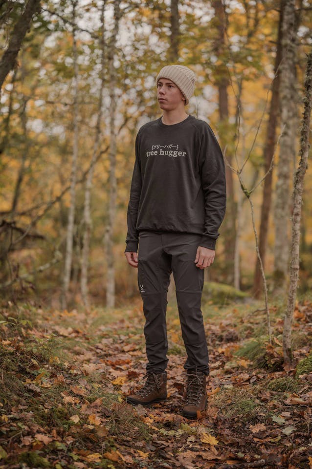 Scandinavian Outdoor Metsänsuojelija sertifikaatti ja Metsä Tree Hugger College Musta 03