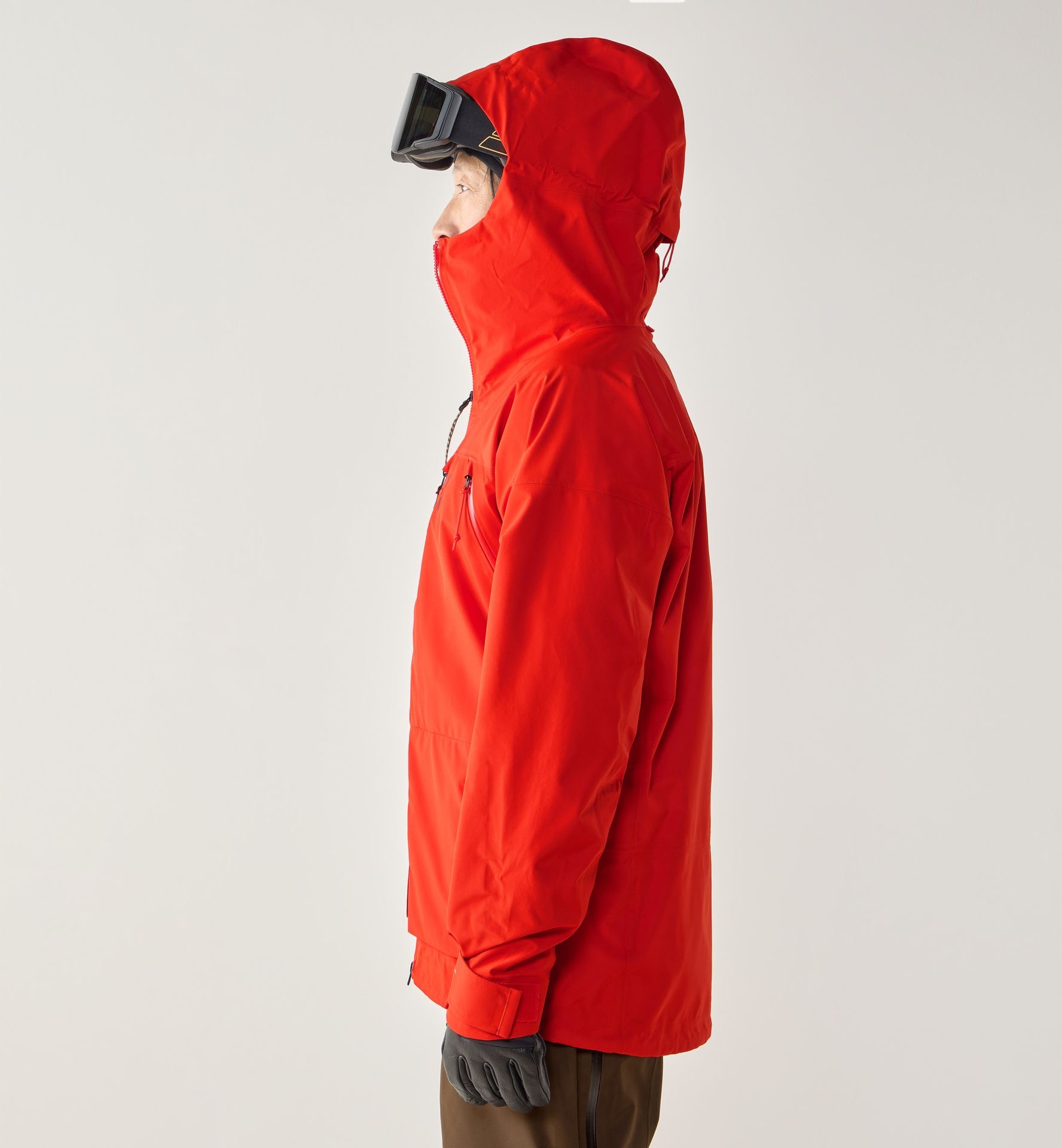 Haglöfs Men's Vassi GTX II Jacket Tech Red / Carmine Red 05