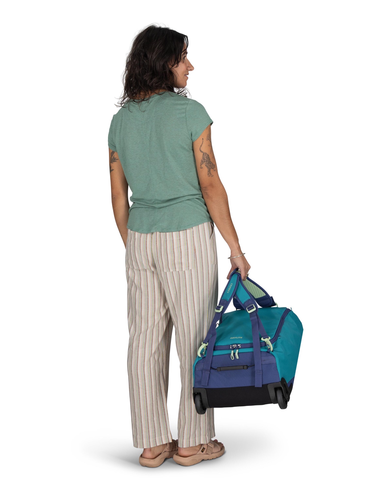 Osprey Daylite Wheeled 40 Duffel Black 13