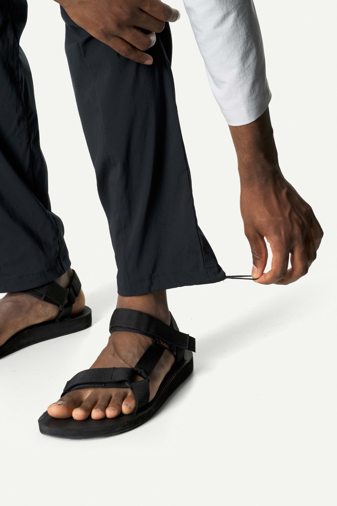 Houdini Men's Wadi Pants Musta 03