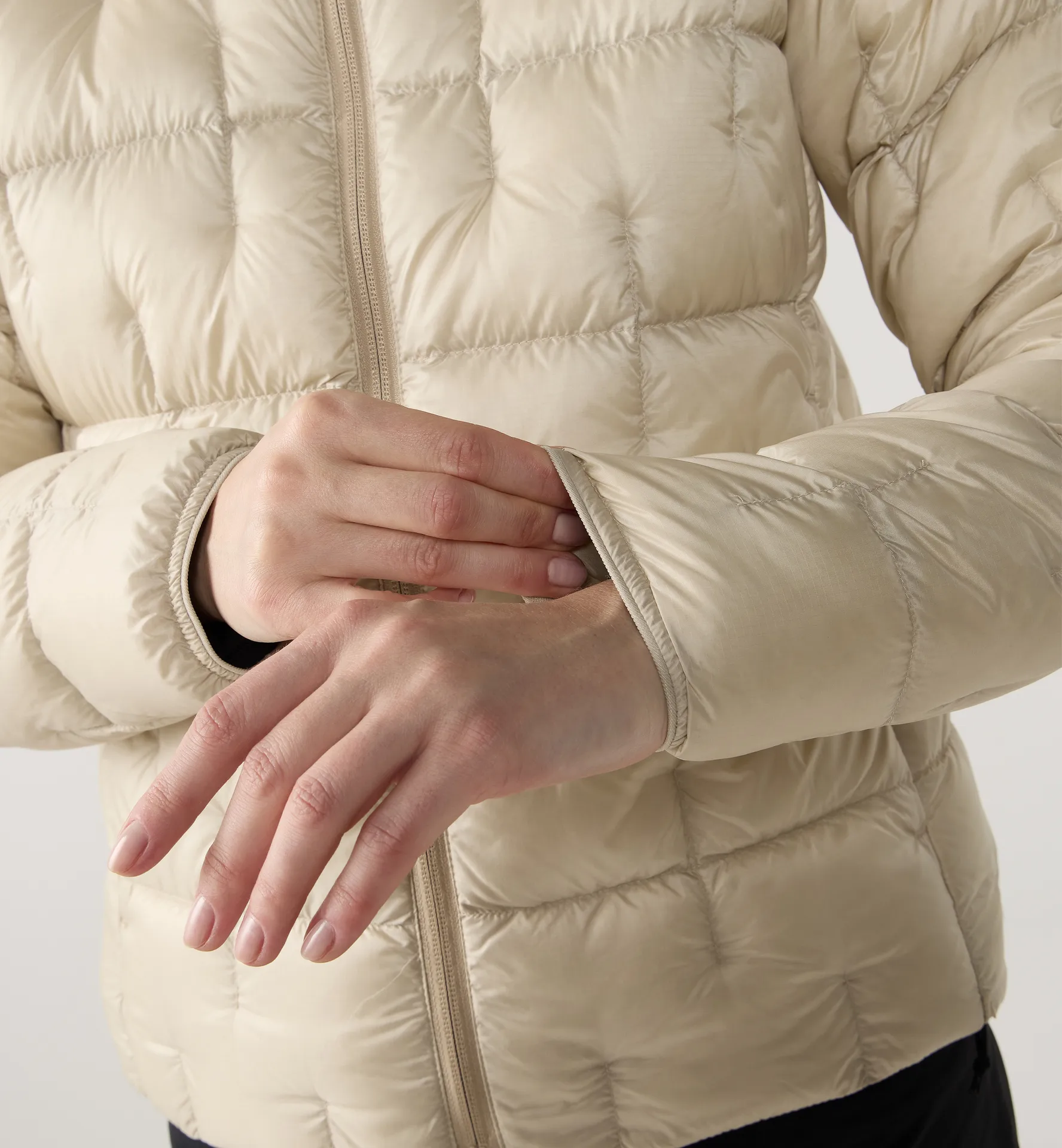 Haglöfs Women's Hede Down Hood Chalk Beige 07