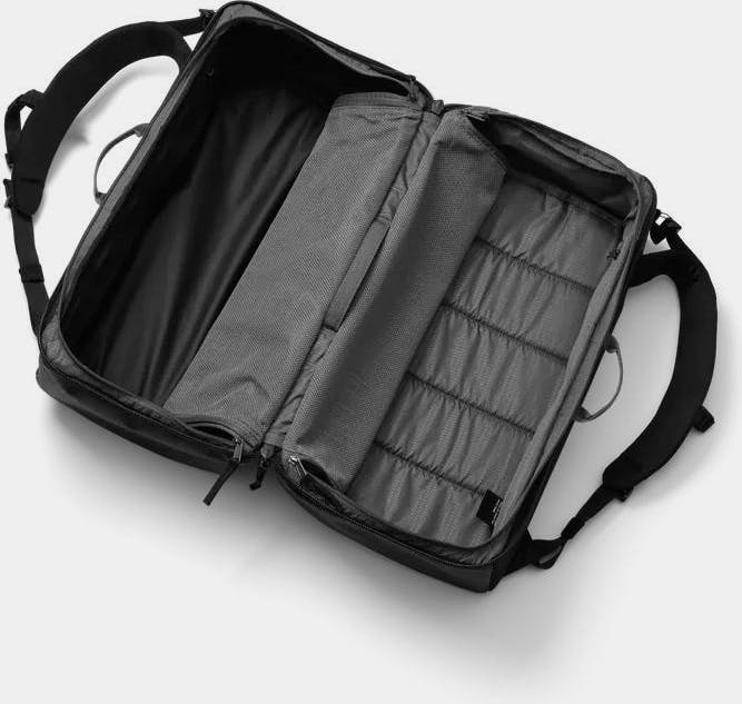 DB Roamer Pro Split 50L Duffel Black 06