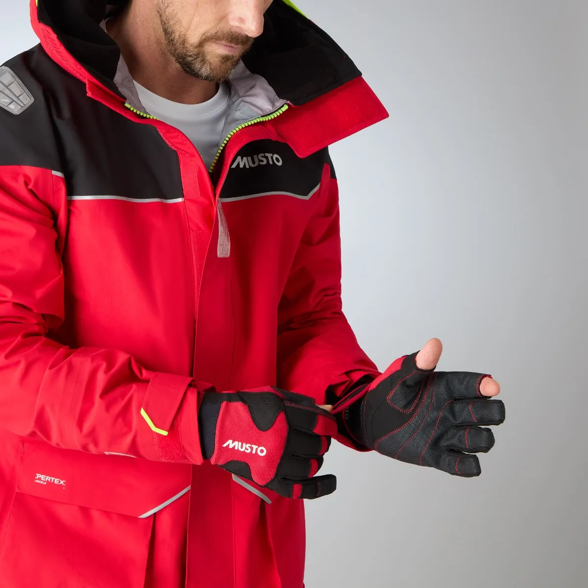 Musto Performance Long Finger Glove 2.0 Musta 02