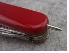 Victorinox Kuulakärkikynä, pieni, push-out  02