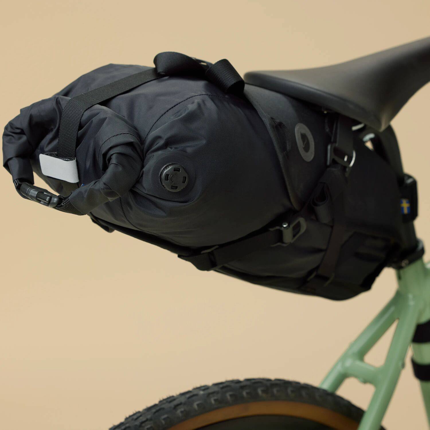 Fjällräven Hoja Seatbag Dry 16L Black 02