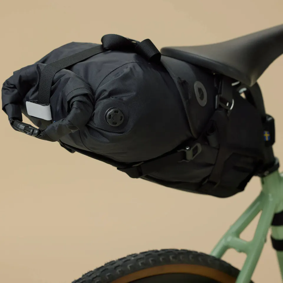 Fjällräven Hoja Seatbag Dry 16L Black 02