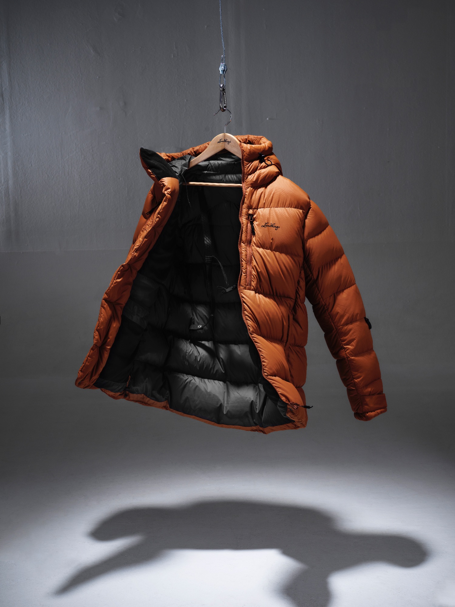 Lundhags Women's Abisku Adventure Down Parka Almond 06