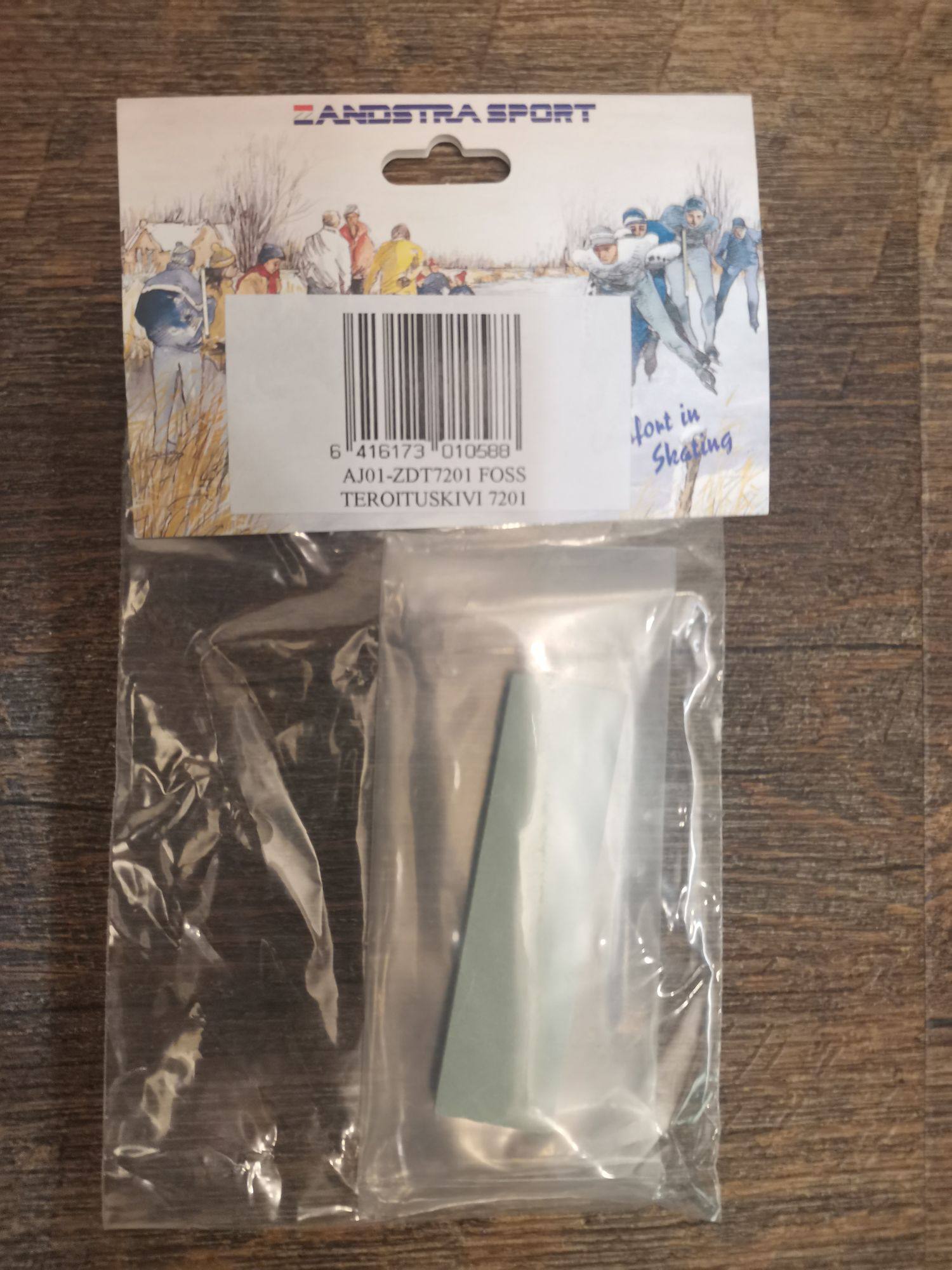 Zandstra Foss Reunakivi 7201  02