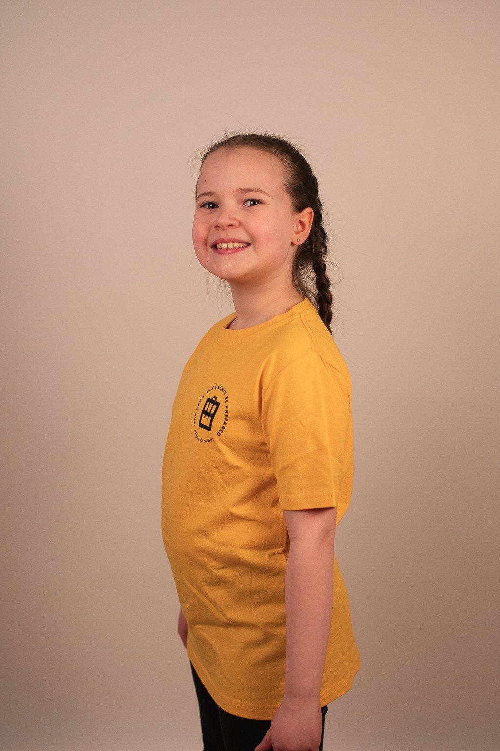 Partiotuote Lasten t-paita, reppu ja Ole valmis -painatus. Yellow 03