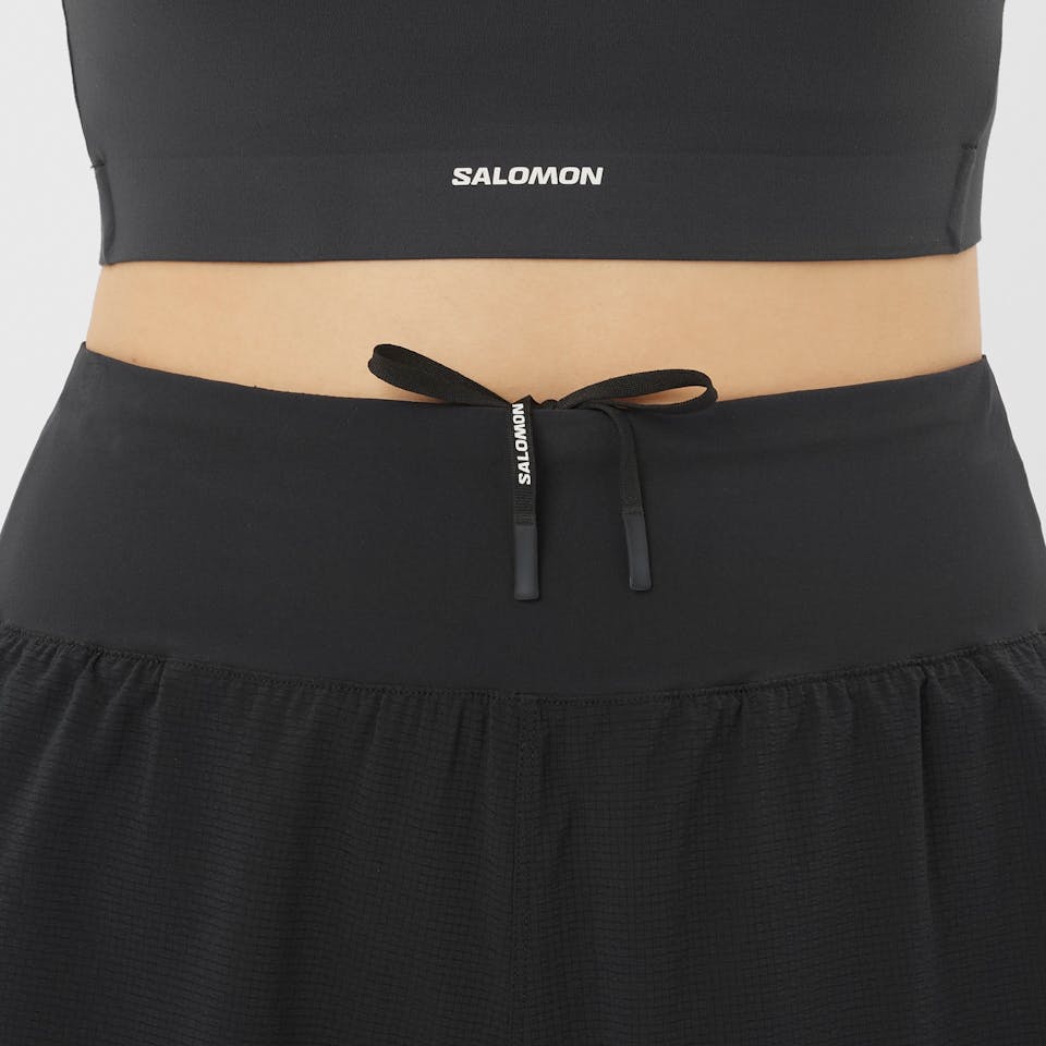 Salomon Women's Sense Aero Stow 4" Shorts Black 04