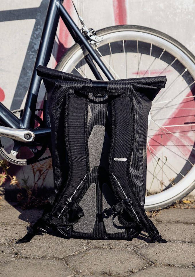 Ortlieb Velocity Lite 17L Musta 07