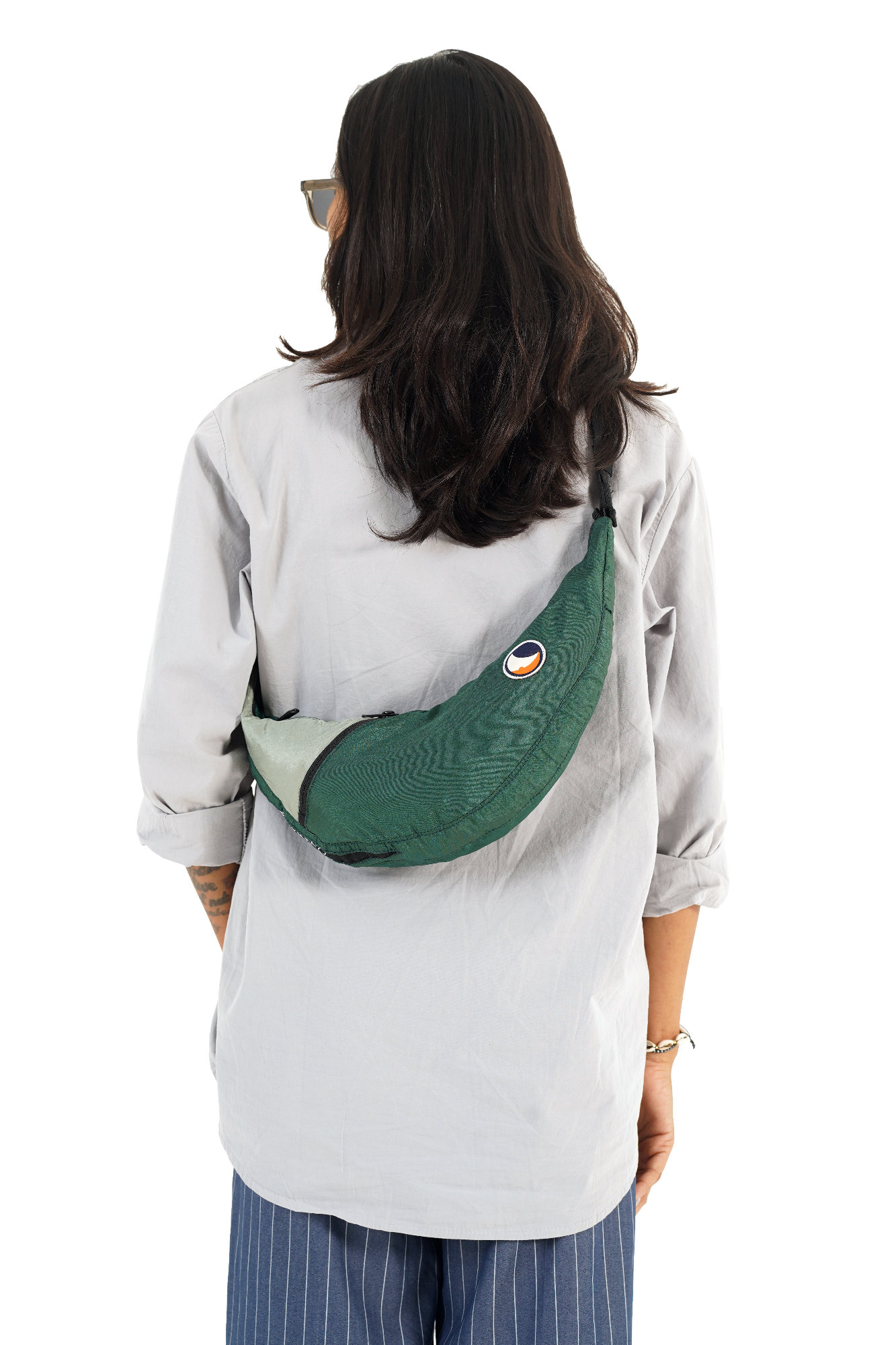 Ticket To The Moon Upcycled Sling Bag Tummanvihreä 02