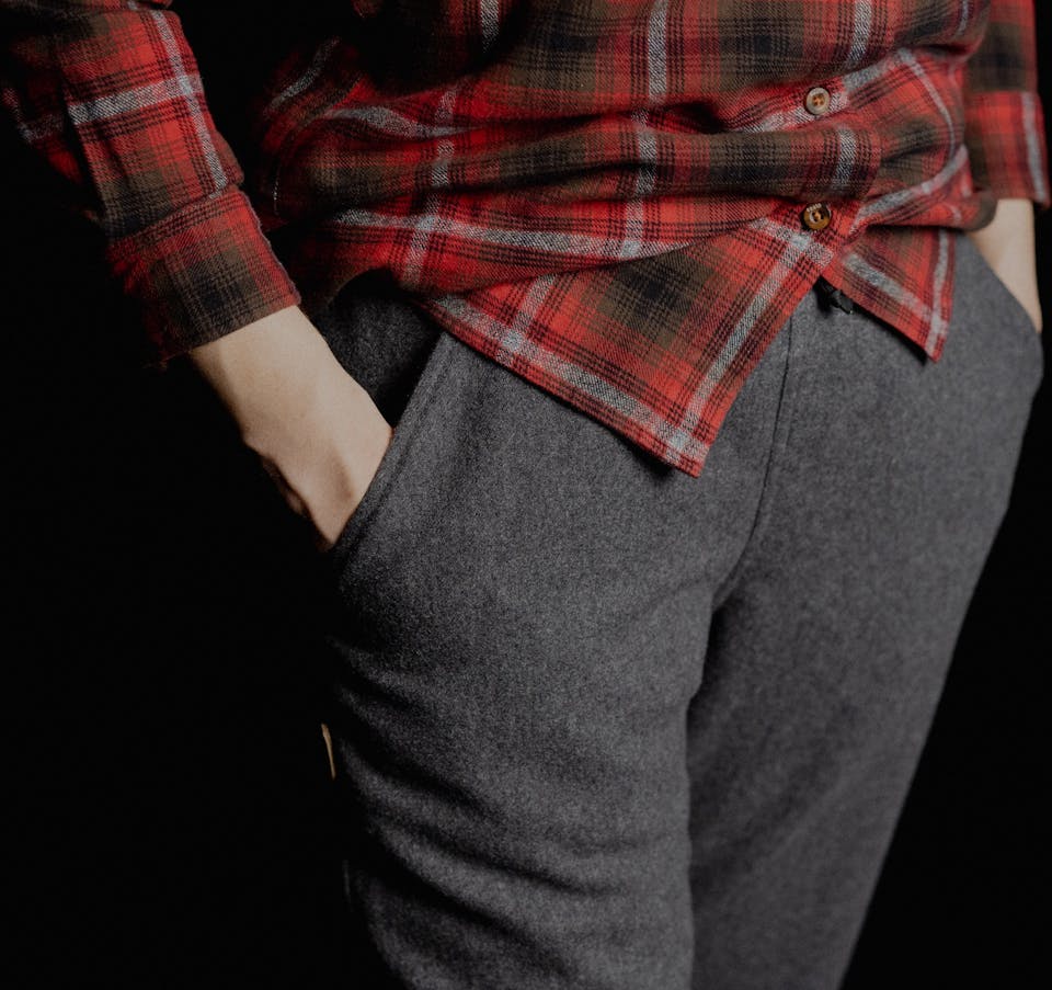 Sasta Women's Tuohi Joggers Charcoal 06