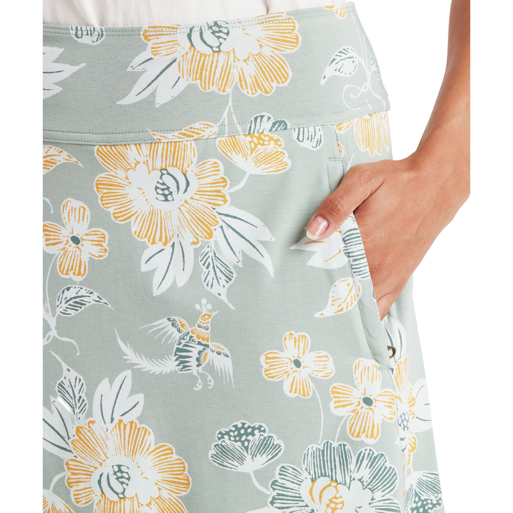 Sherpa Women's Neha Skort Celery 06