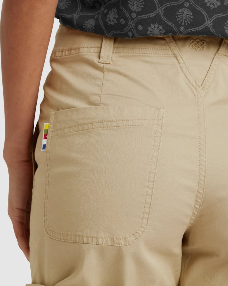 Sherpa Women's Tenjing Shorts Sand 05