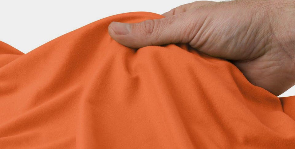 Sea To Summit Pocket Towel L Oranssi 02